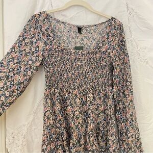 long sleeve floral dress!